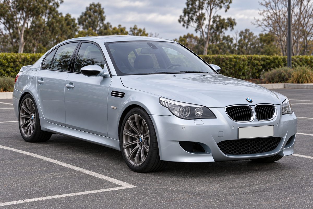 M5 (E60) 참고 이미지모습